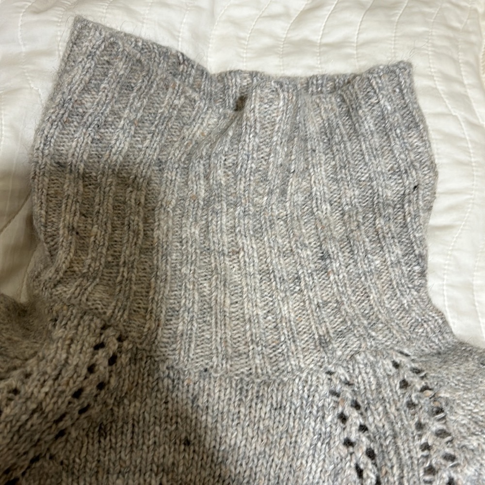 Loft sweater - Picture 9 of 9